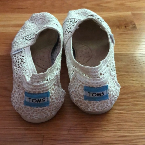 Crochet Toms - Picture 2 of 4